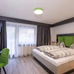 Sieglinde Color Bed & Breakfast *